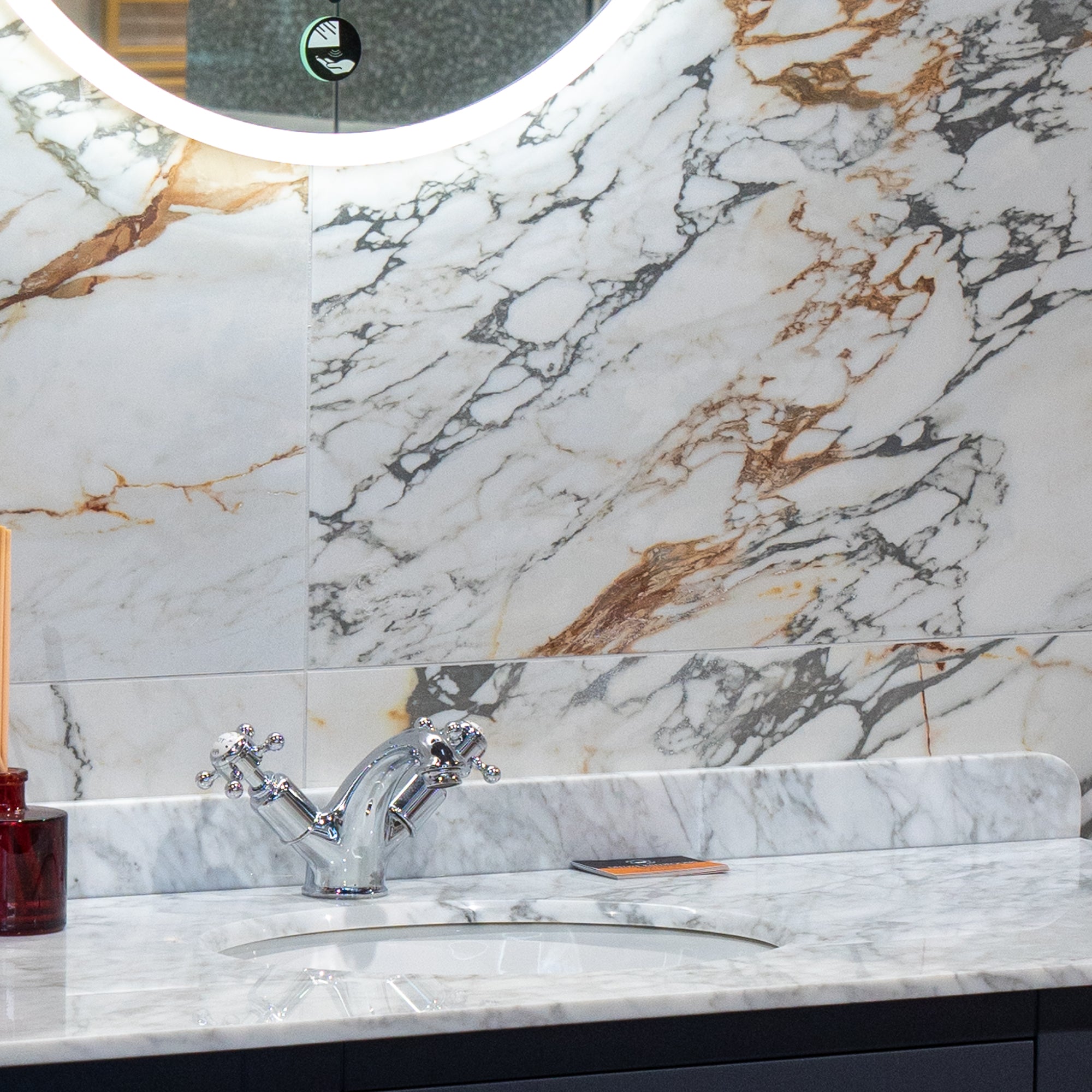 Deluxe Arabescato 3D Marble Effect Porcelain Tile 60x120cm Matt