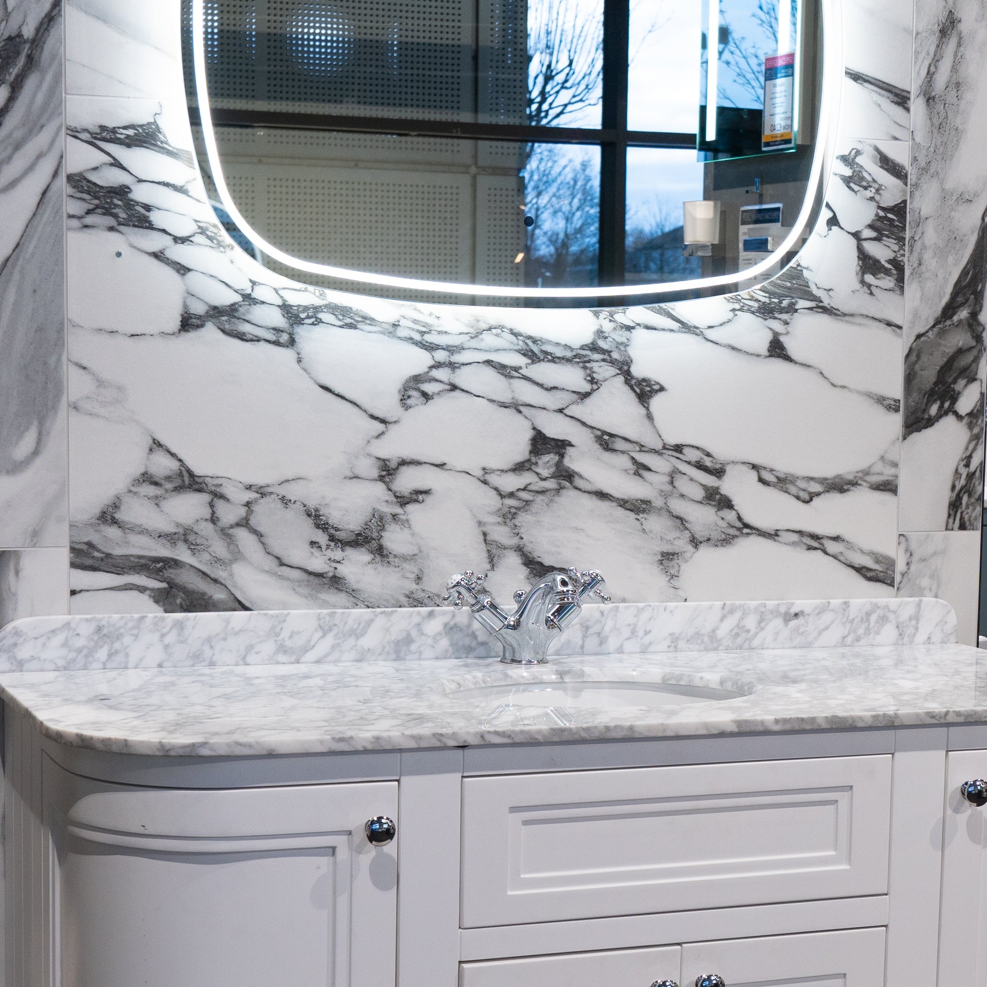 Deluxe Calacatta Macchia Vecchia Marble Effect Porcelain Tile 60x120cm Matt
