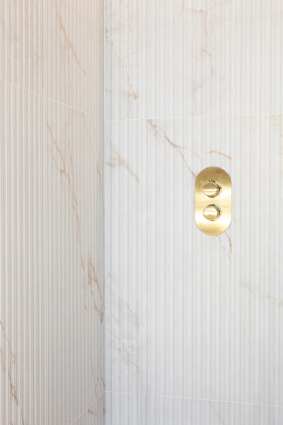 Dahlia White 4D Decor Marble Effect Tile 33x100cm Matt