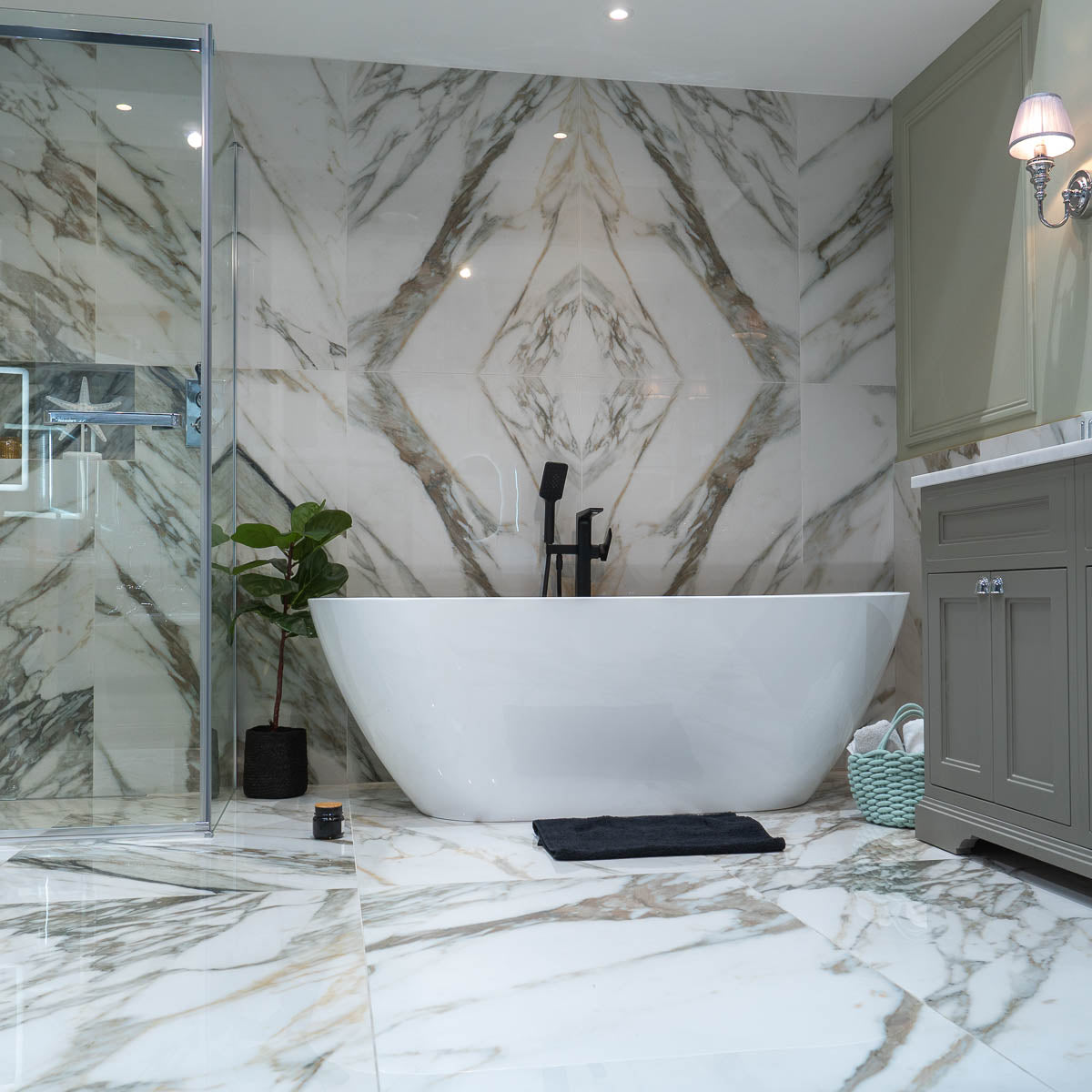 Granlusso Lux Nova Freestanding Bath - Acrylic