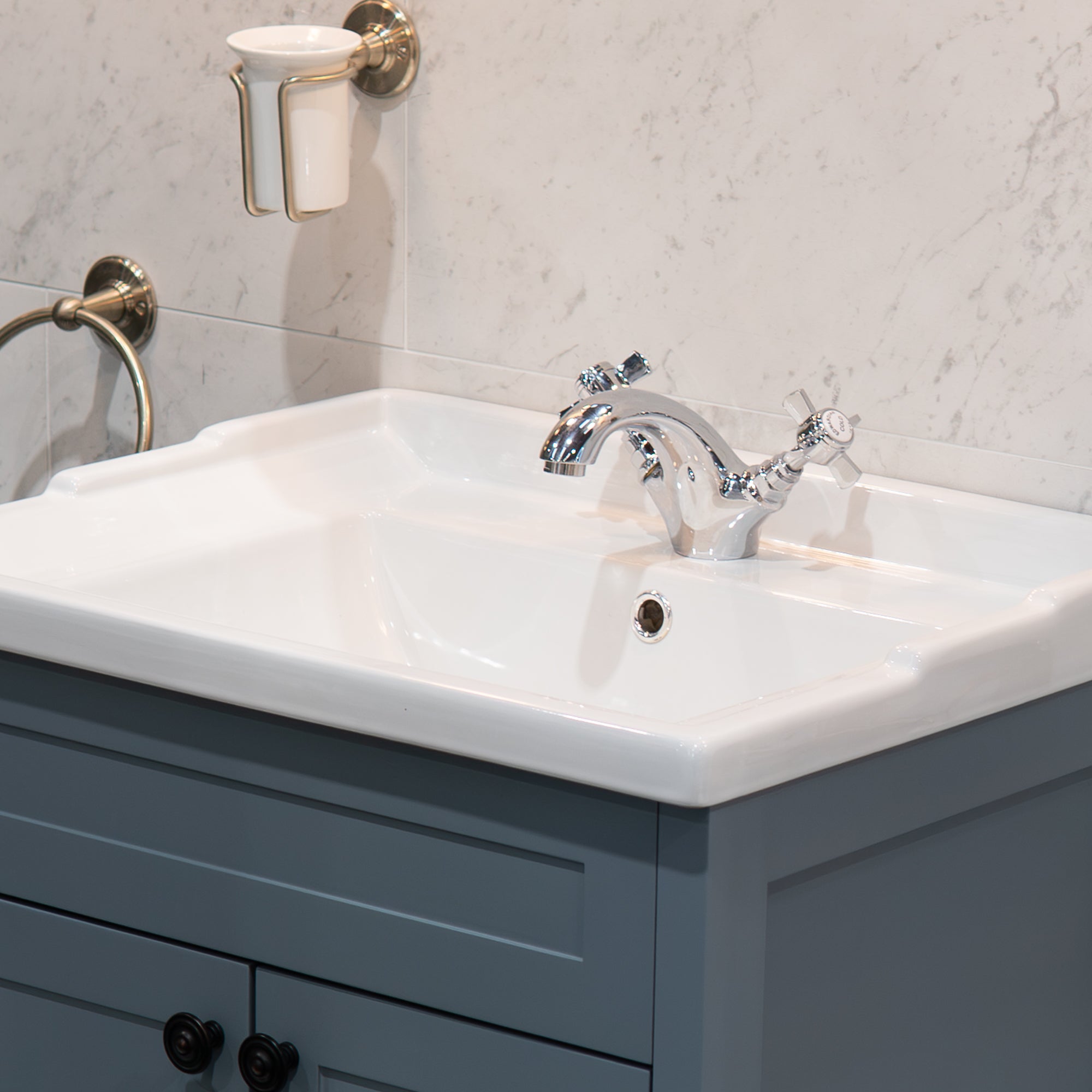 Granlusso Ailesbury Floorstanding 2-Door Vanity Unit with Ceramic Basin - Spruce Blue