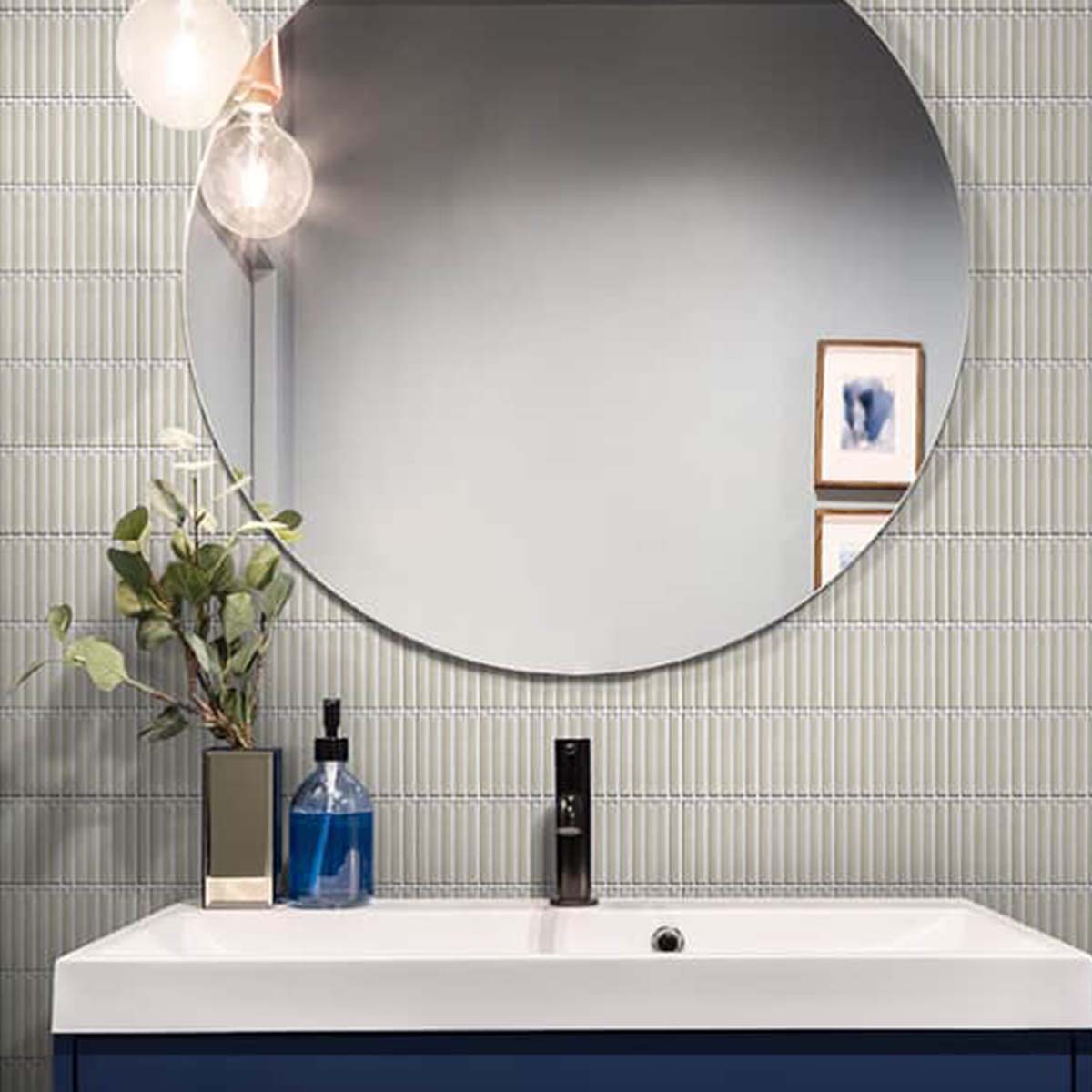 Linea Grigio Kit-Kat Mosaic Tile 30x29cm Lifestyle