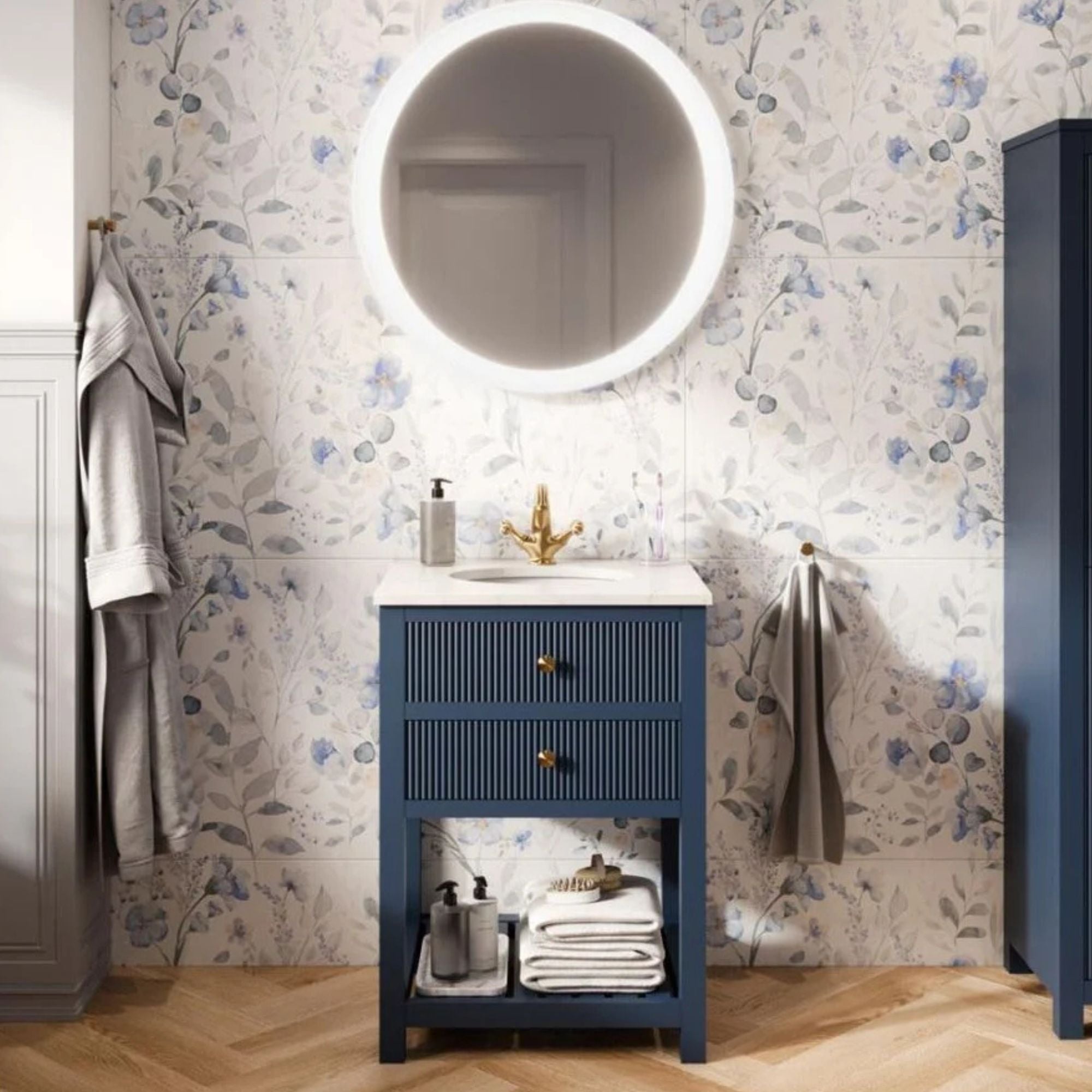 Newbury 600 Fluted Floorstanding 2-Drawer Vanity Unit With Basin