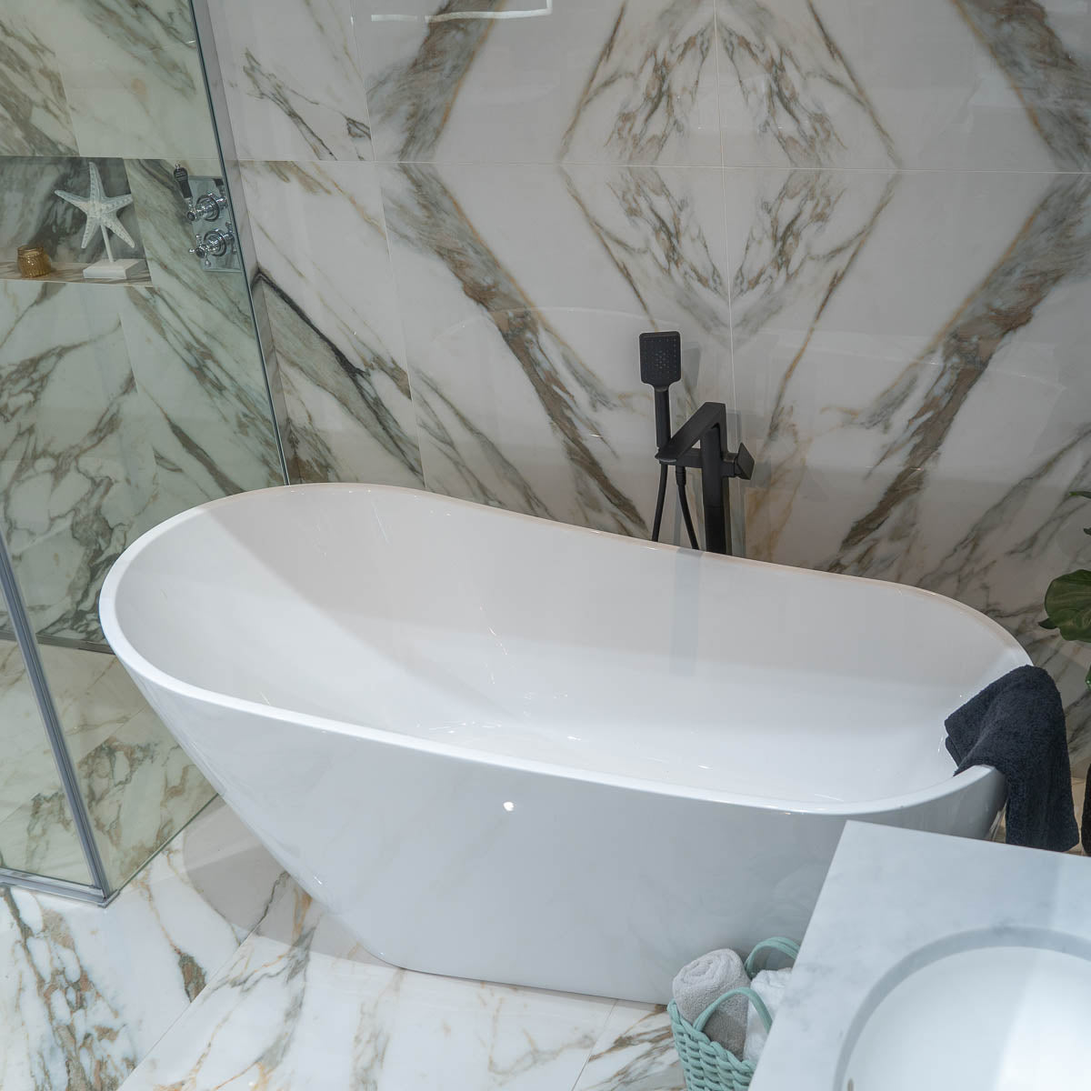 Granlusso Roberto Nova 1700 Modern Slipper Freestanding Bath Acrylic - Gloss White