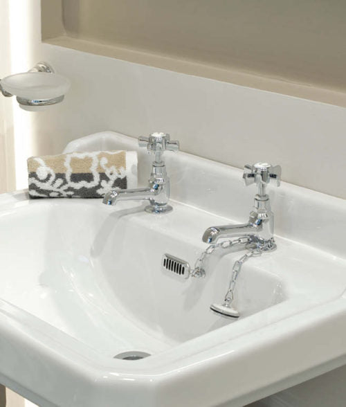 Ailesbury Traditional Basin Pillar Taps