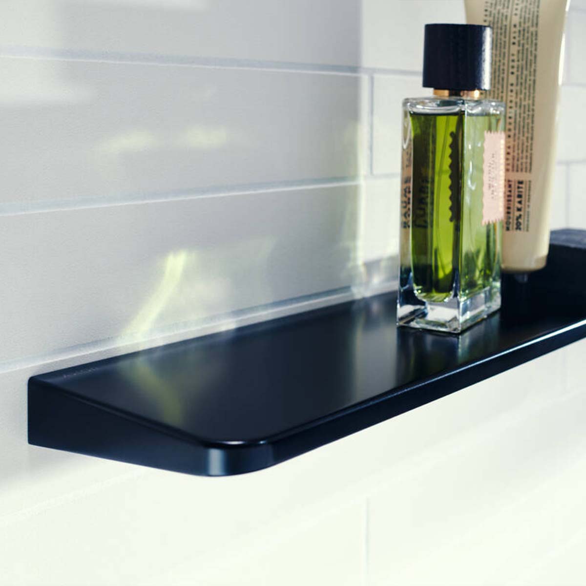 Axor Universal Circular Shelf Lifestyle