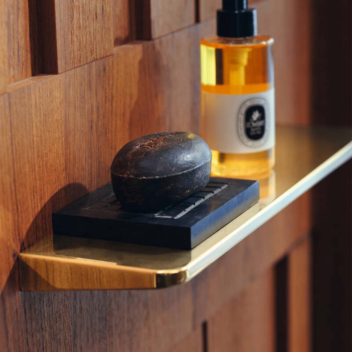 Axor Universal Circular Shelf Lifestyle