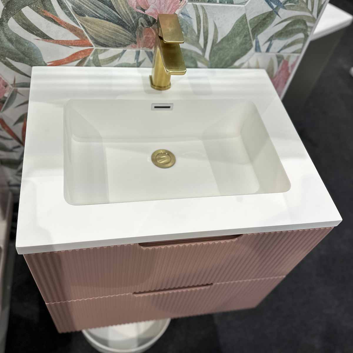 Granlusso Opus Pink Fluted Wall Mounted Vanity Unit With Solid Surface Washbasin