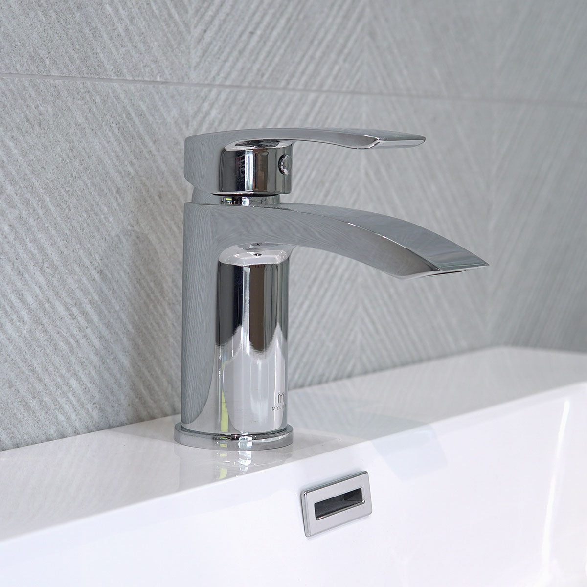 Granlusso Amalfi Basin Mixer Chrome With Click-Clack Waste
