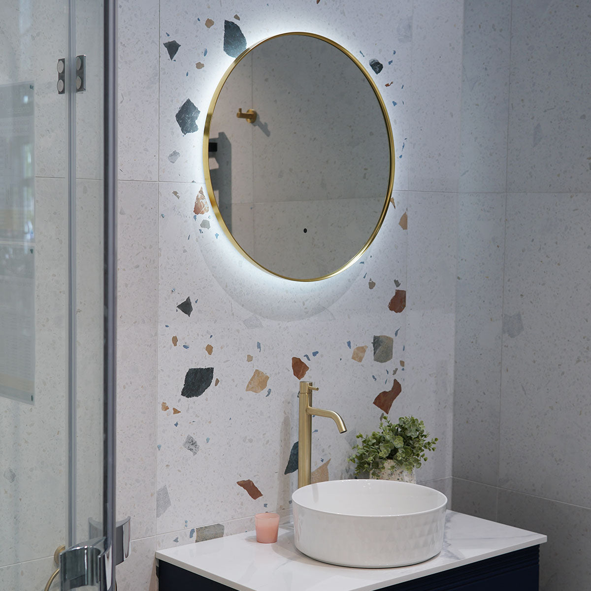 Granlusso Oro LED Mirror With Heated Pad - Brushed Brass