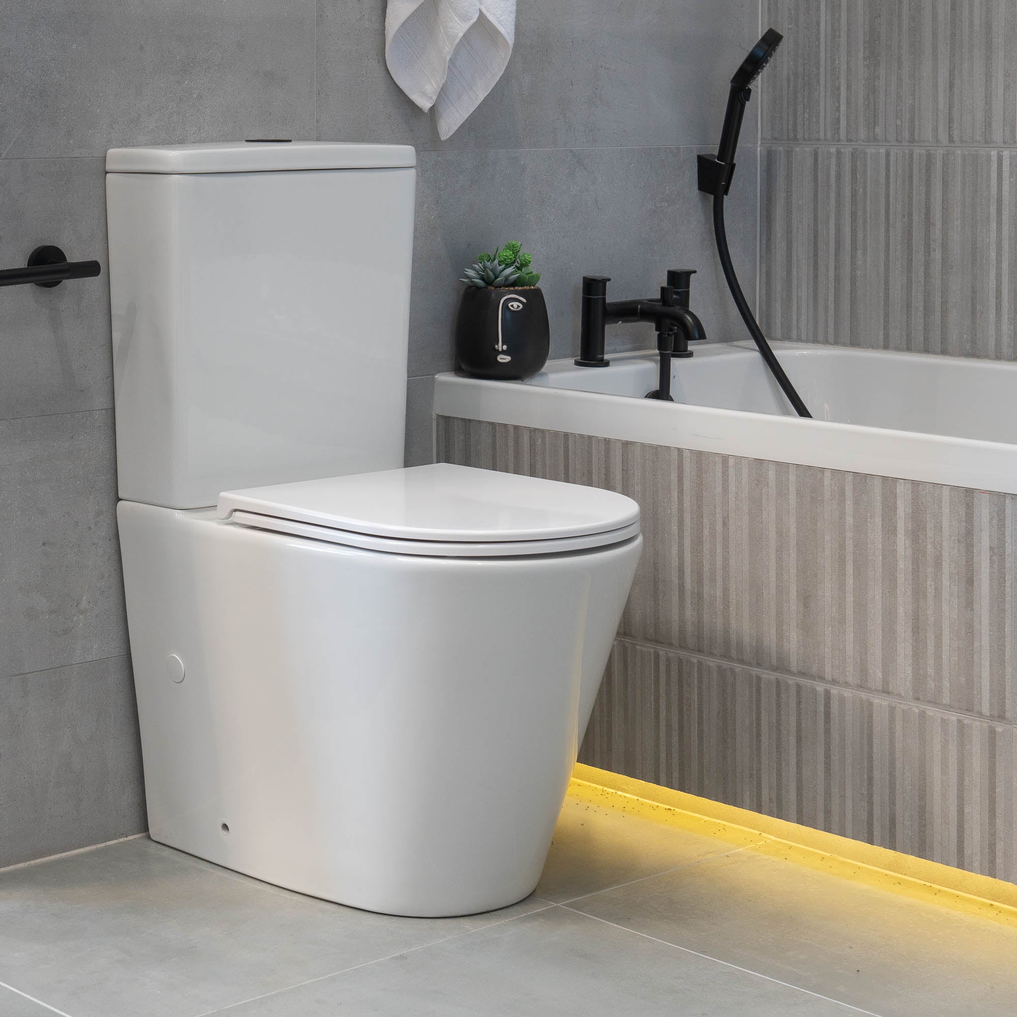 Granlusso Amalfi Rimless WC with Geberit Tornado Flush System and Soft  Close Quick Release Seat