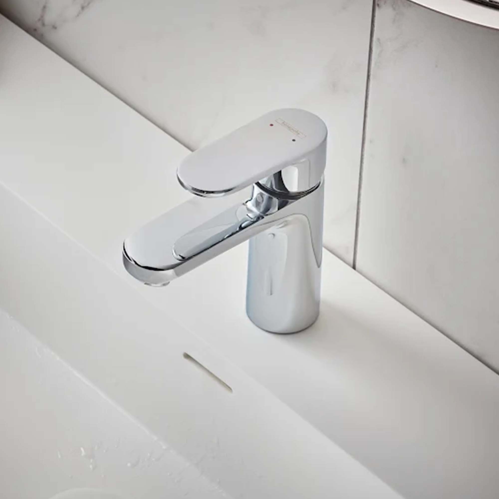 hansgrohe vernis blend 100 basin mixer with pop up waste chrome