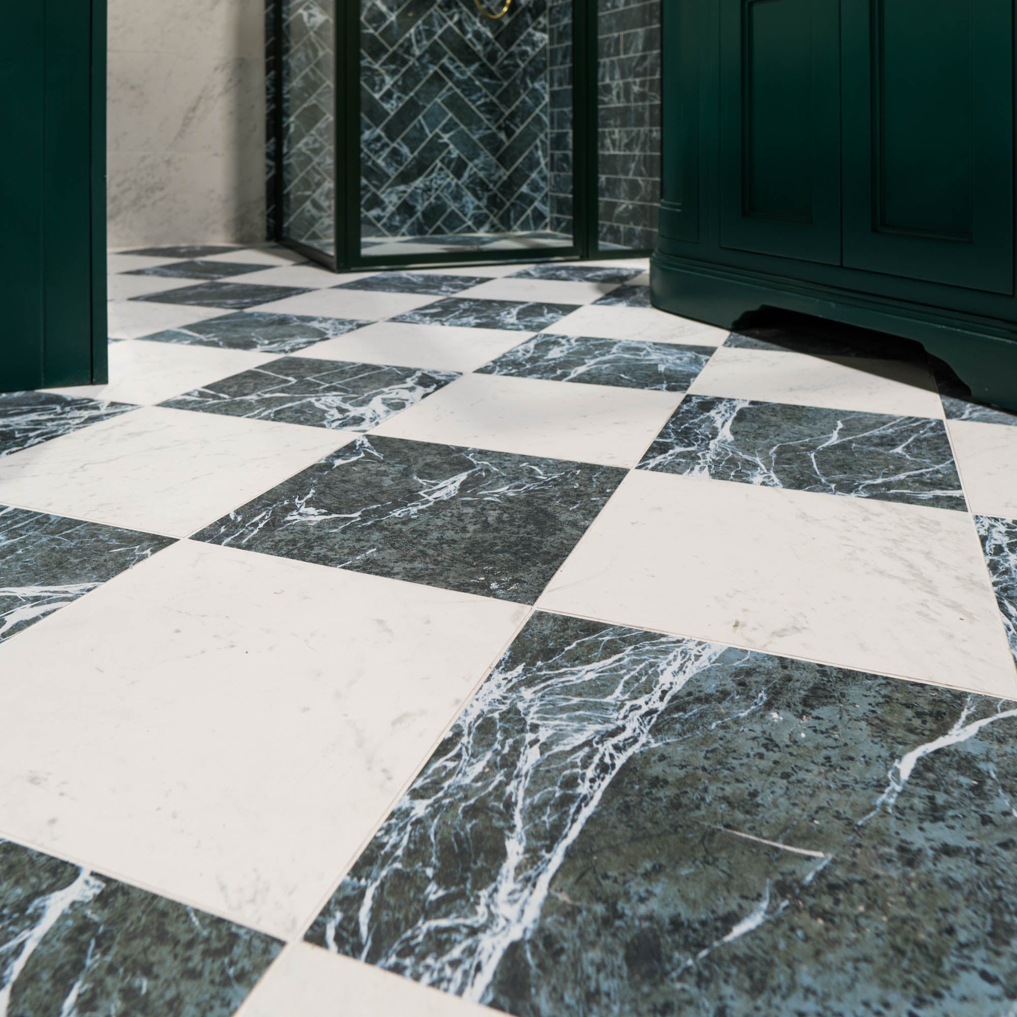 Chester Green Marble Effect Porcelain Tile 30x30cm Matt