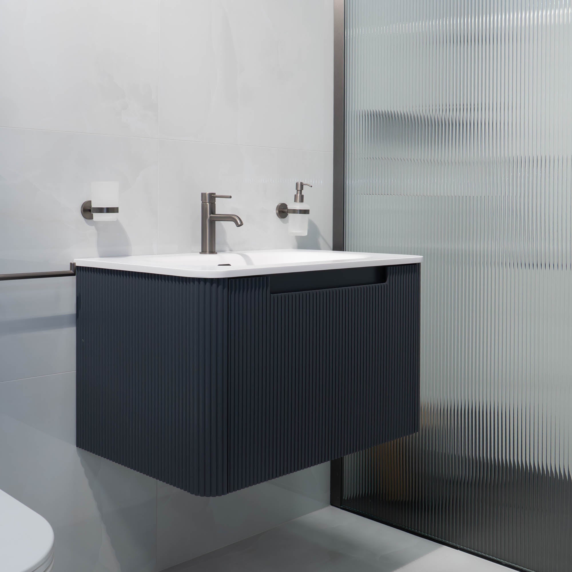 Granlusso™ Amalfi 800mm Fluted Midnight Grey Wall Mounted Vanity Unit With Washbasin