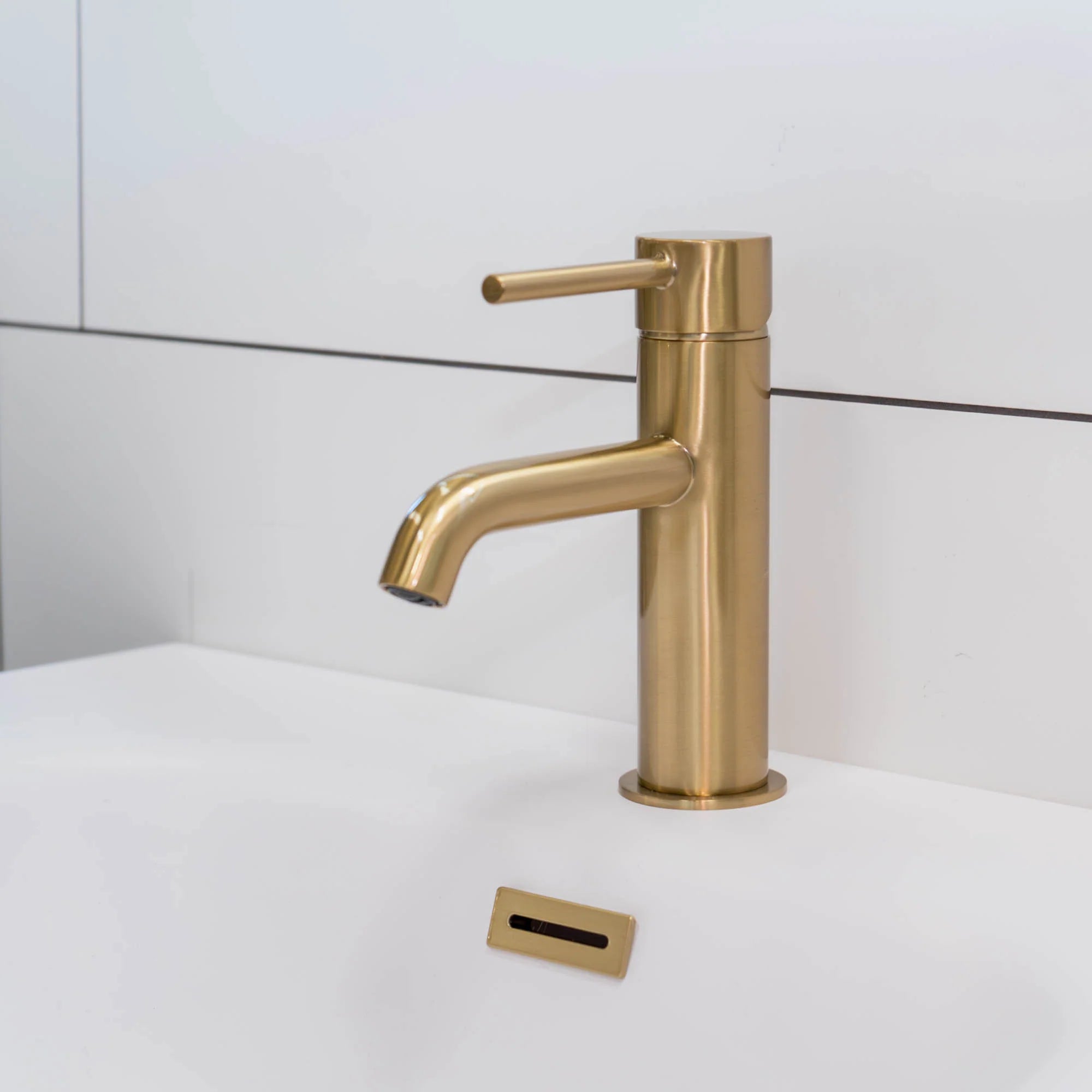 Granlusso Portofino Brushed Bronze Basin Mixer With Click-Clack Waste Deluxe Bathrooms