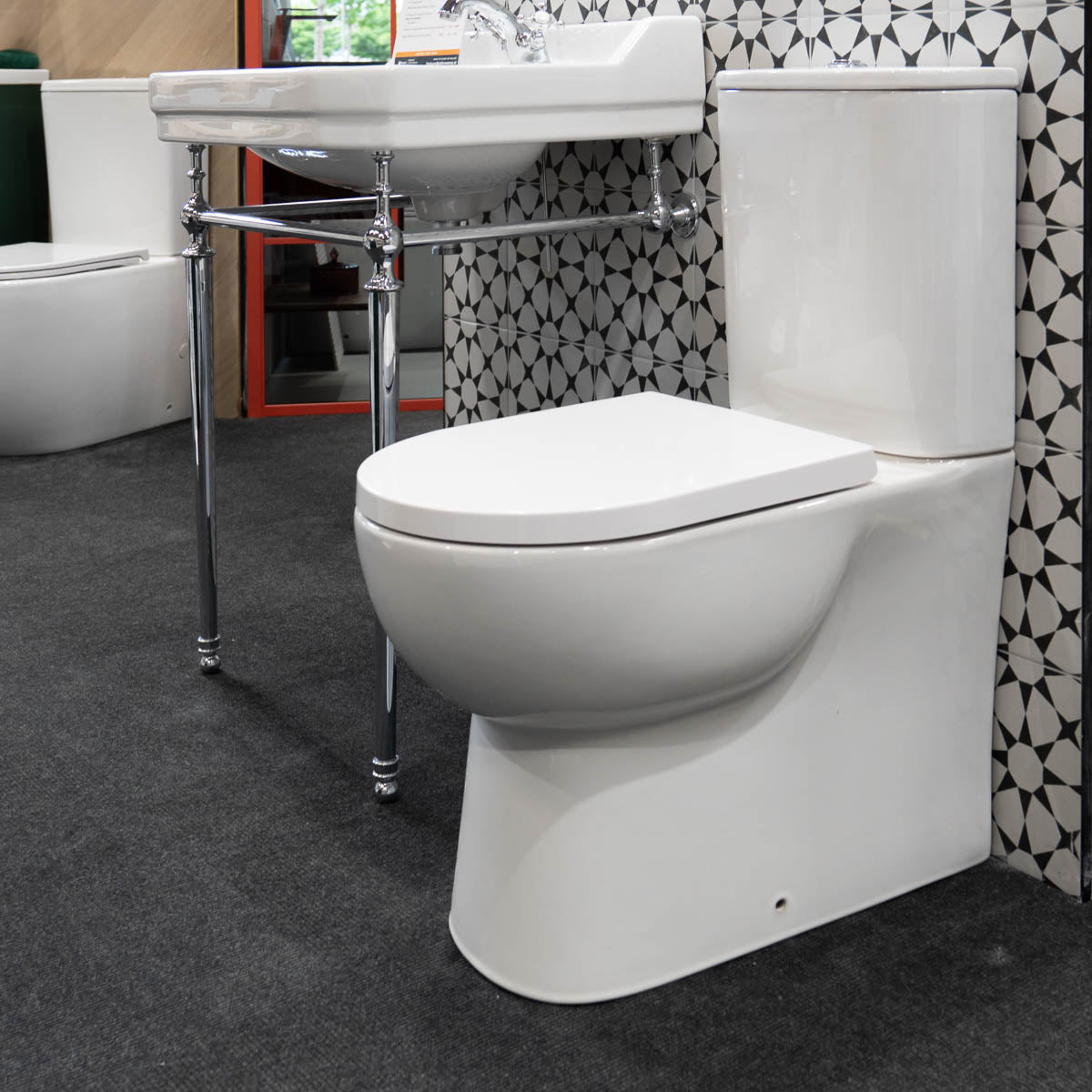 Granlusso Serenity Rimless Semi-Comfort Height Close Coupled Toilet with Soft Close Quick Release Seat