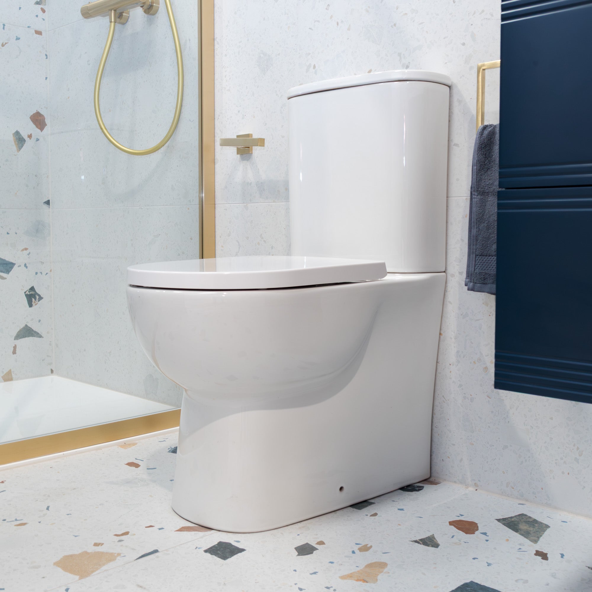 Granlusso Serenity Rimless Comfort Height Close Coupled Toilet with Soft Close Quick Release Seat