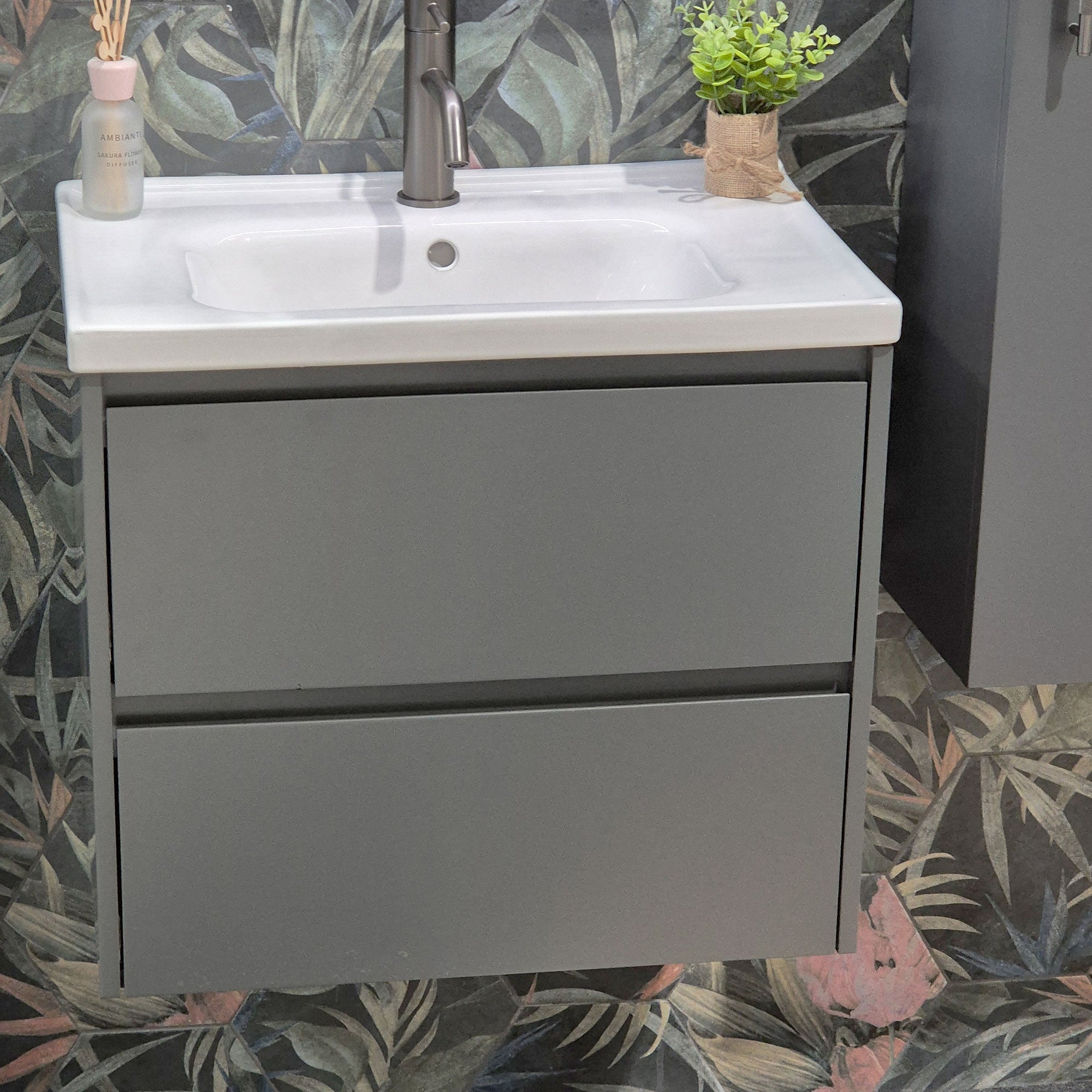 Granlusso™ Sorrento Short Projection Wall Mounted Vanity Unit with Basin