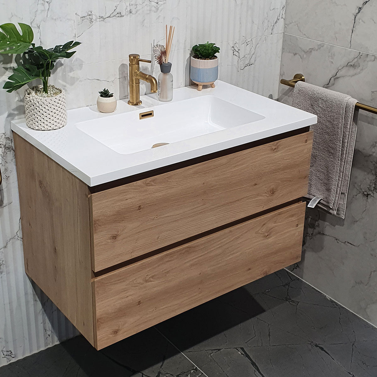 Granlusso Rocco Oak Wall Mounted Vanity Unit With Gloss White Washbasin