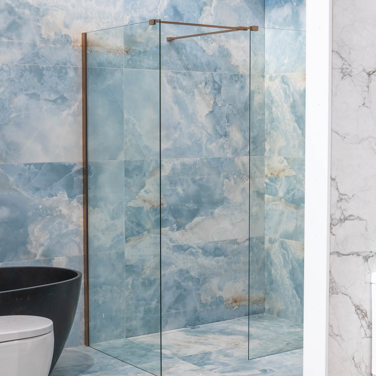 Granlusso 8 Clear Glass Wetroom Shower Screen - Brushed Bronze