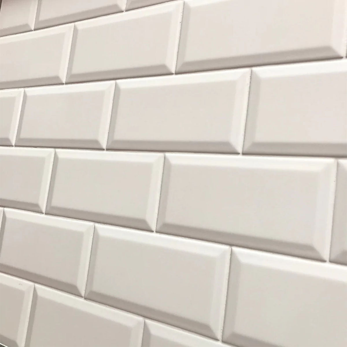 Deluxe Mini Metro Bevelled Edge Wall Tile 7.5x15cm Matt