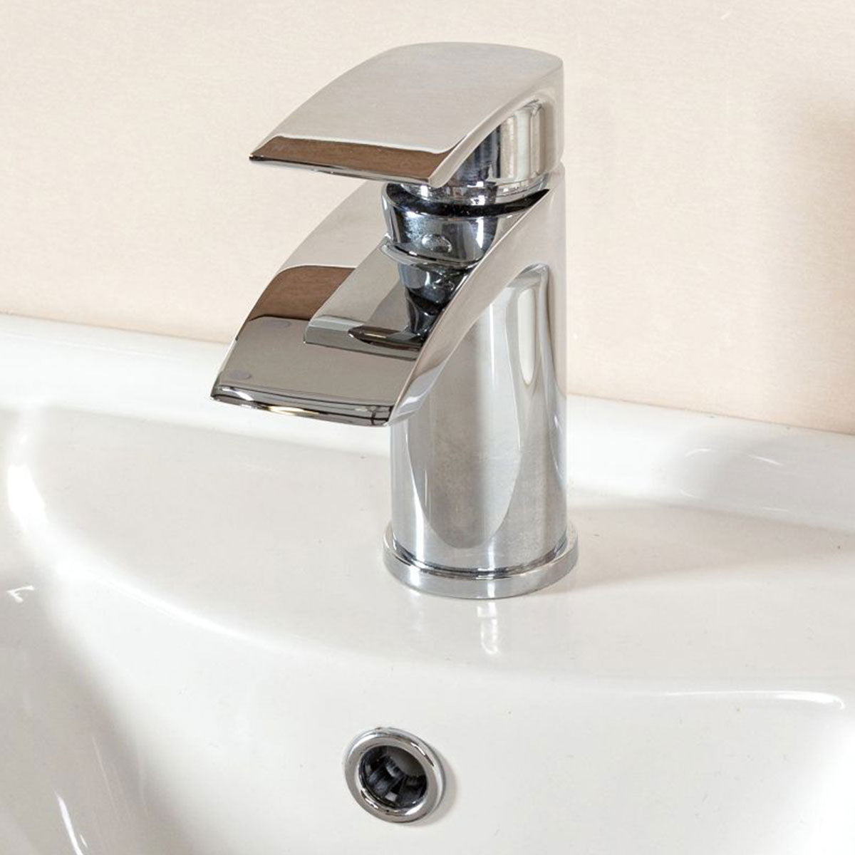 Granlusso Amalfi Chrome Monobloc Basin Mixer With Click-Clack Waste