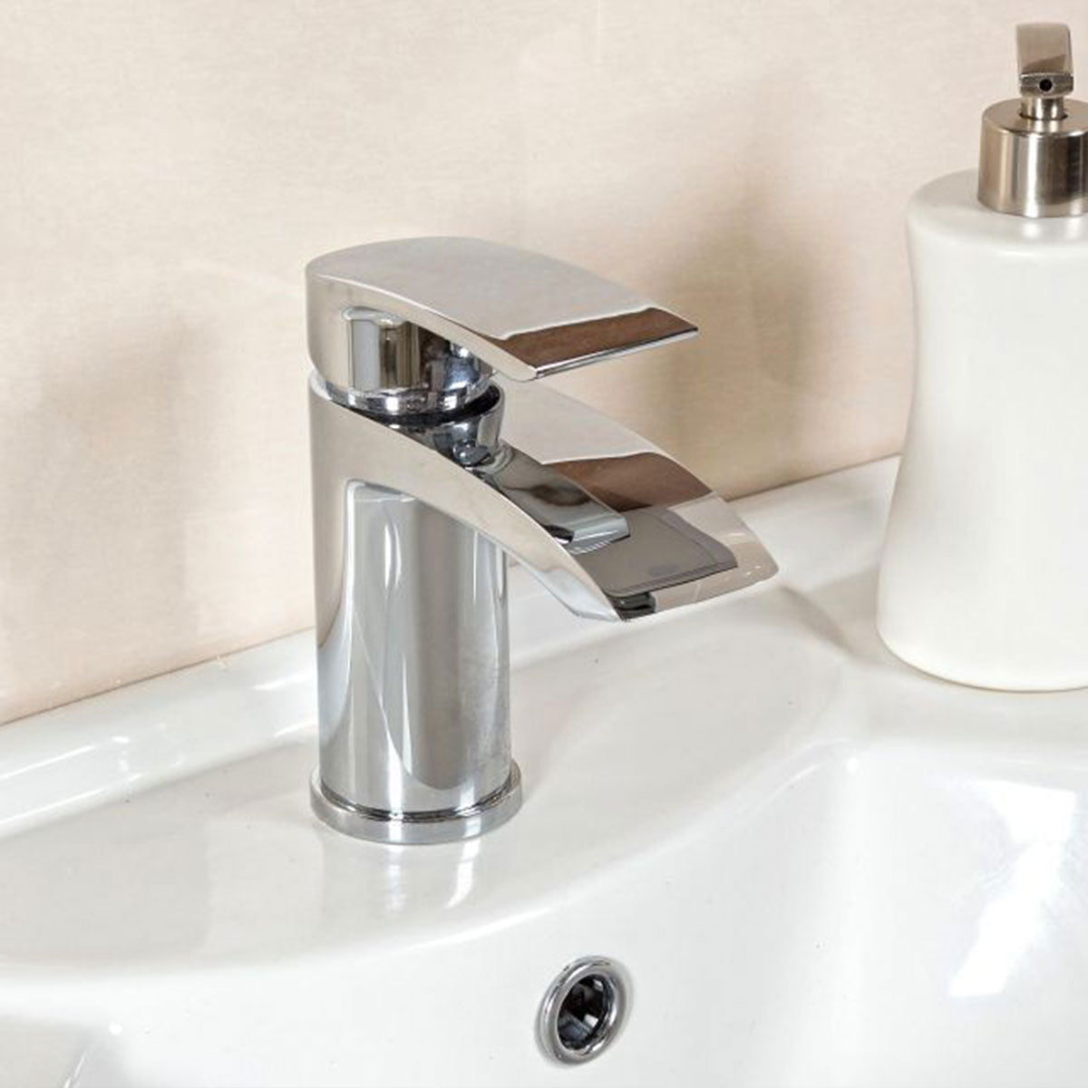 Granlusso Amalfi Chrome Monobloc Basin Mixer With Click-Clack Waste